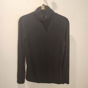 FLAIR Women's Black Turtlle Neck Long Sleeves Tshit size S NWT